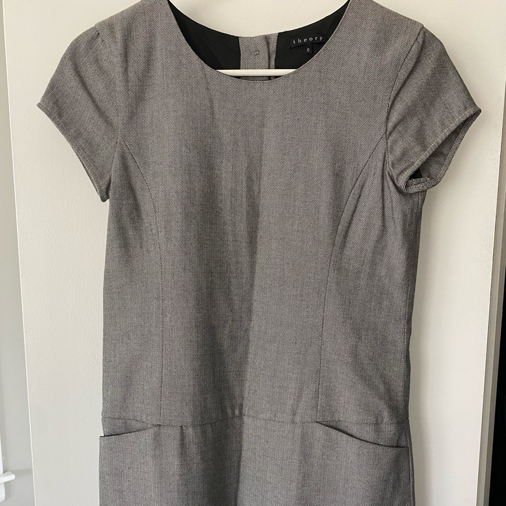 Button back Theory Grey Dress